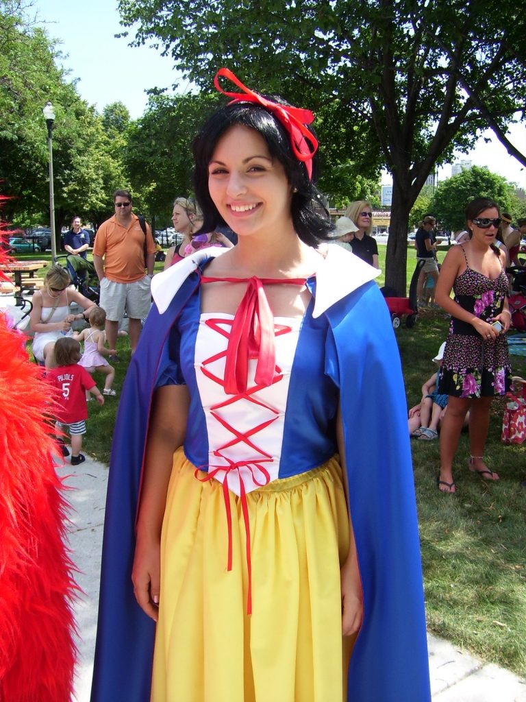 Snow White costume at Jonquil Park